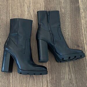 Zara Black Heeled Chunky Booties size 37